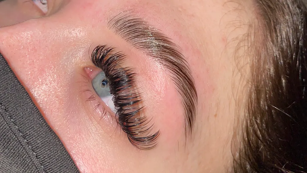 Eyebrow Art — Beauty salon in Santa Maria